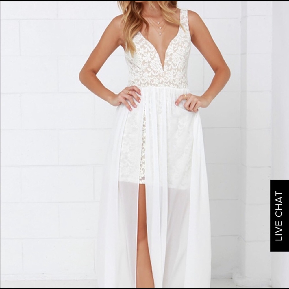 Lulu’s XS White Maxi Special Occasion Dress